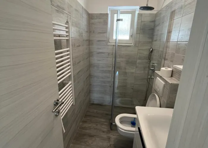 아파트 Leona & Doris 비빈제