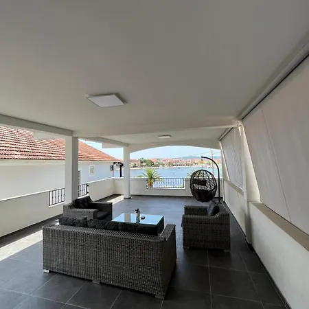 Apartman Leona & Doris