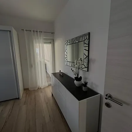 Leona & Doris * Bibinje