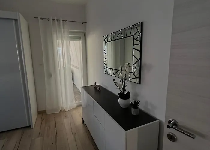 Leona & Doris * Бибинье