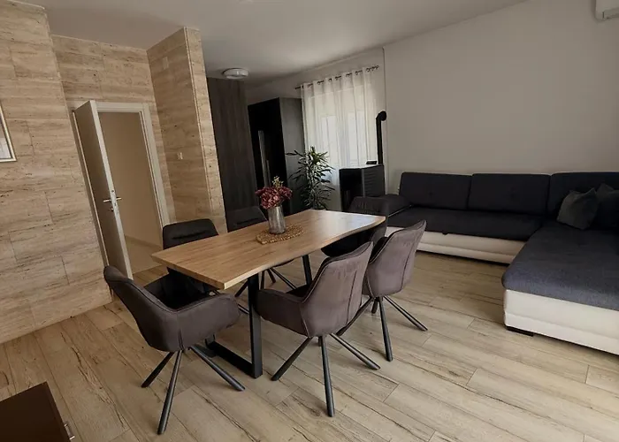 Leona & Doris شقة *